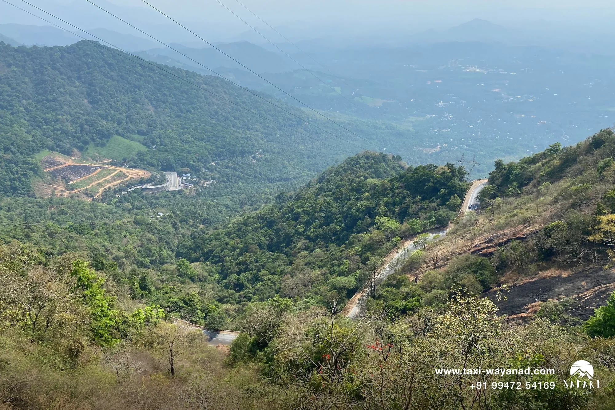Lakkidi viewpoint: valley and ghat road view, first stop of the Wayanad one-day itinerary